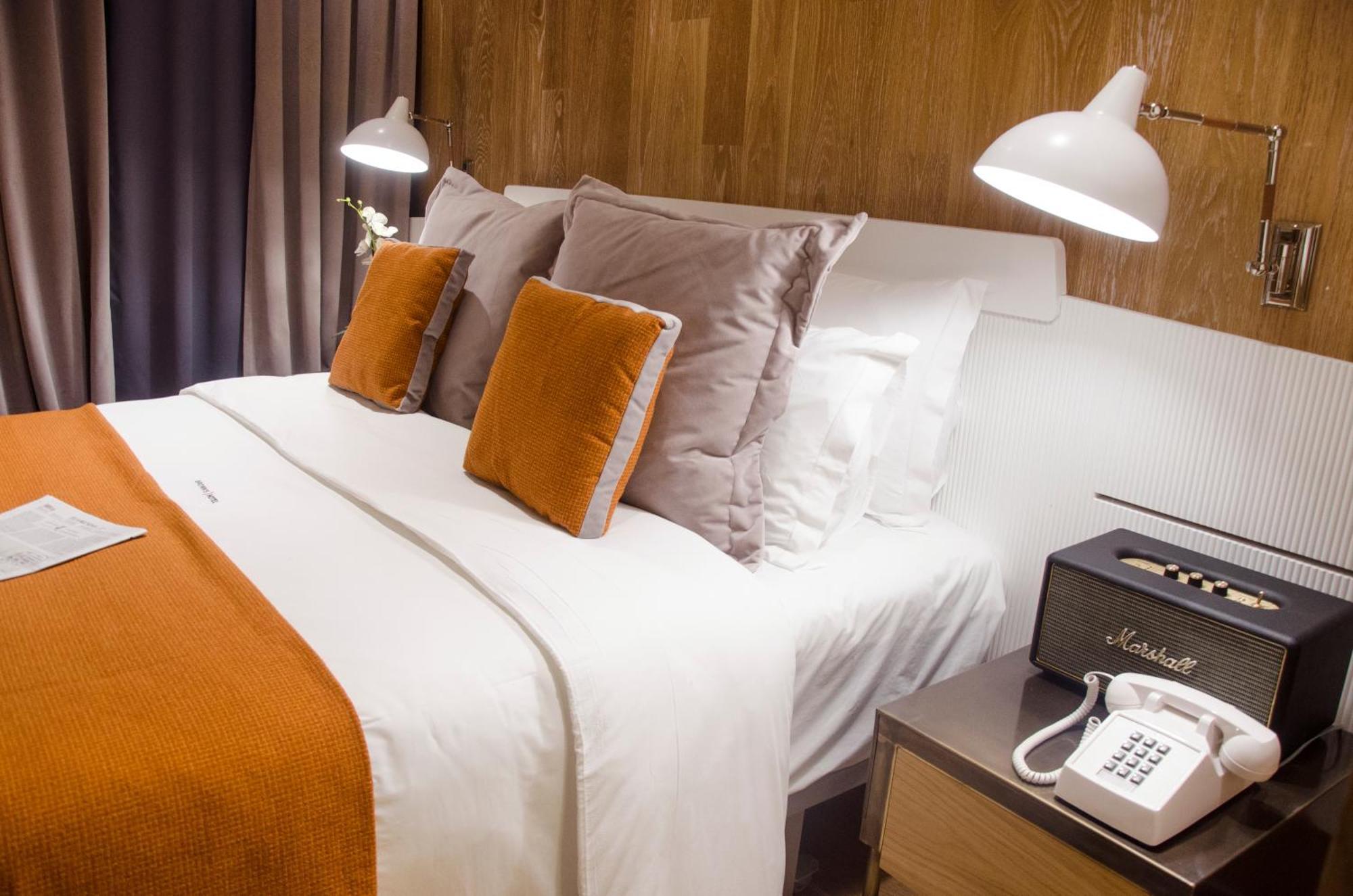 Interior Double Room