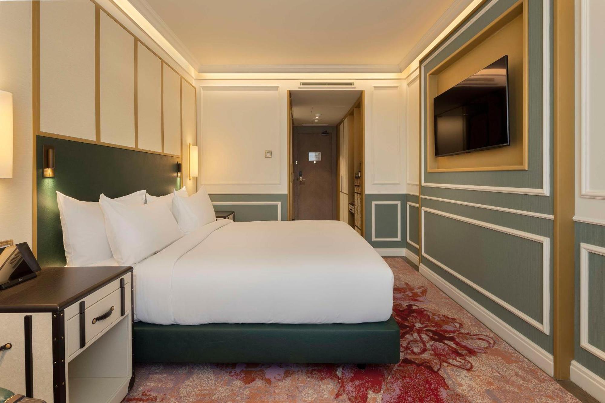 King Guest Room,1545566809:JPEG