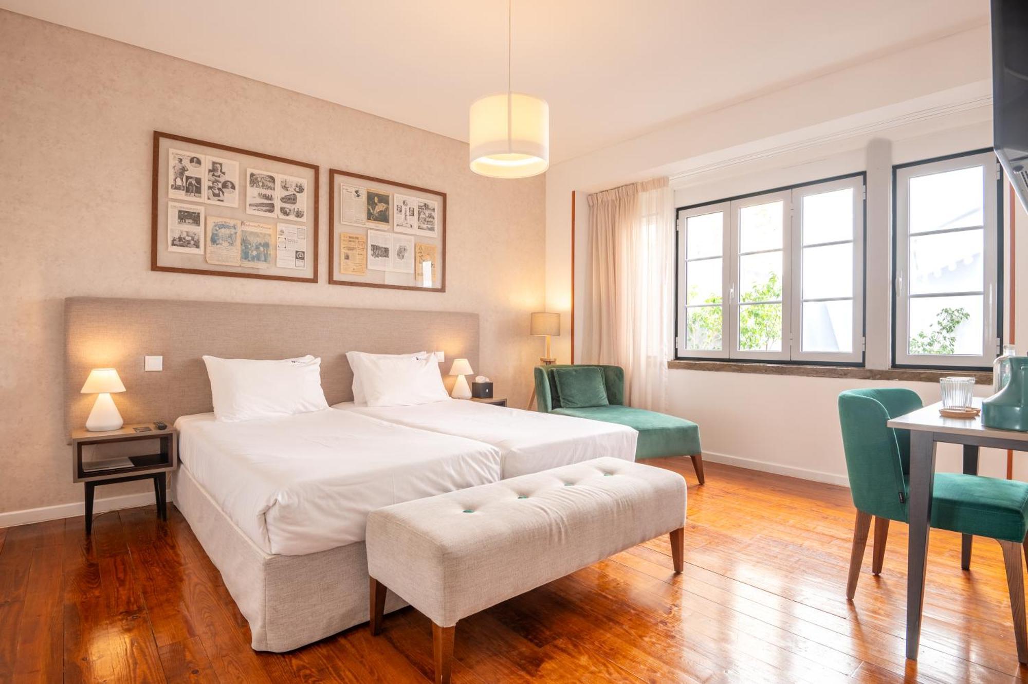 Large Twin Room,1559734609:JPEG