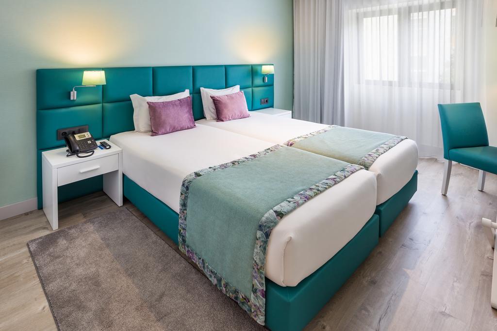 Quarto Twin